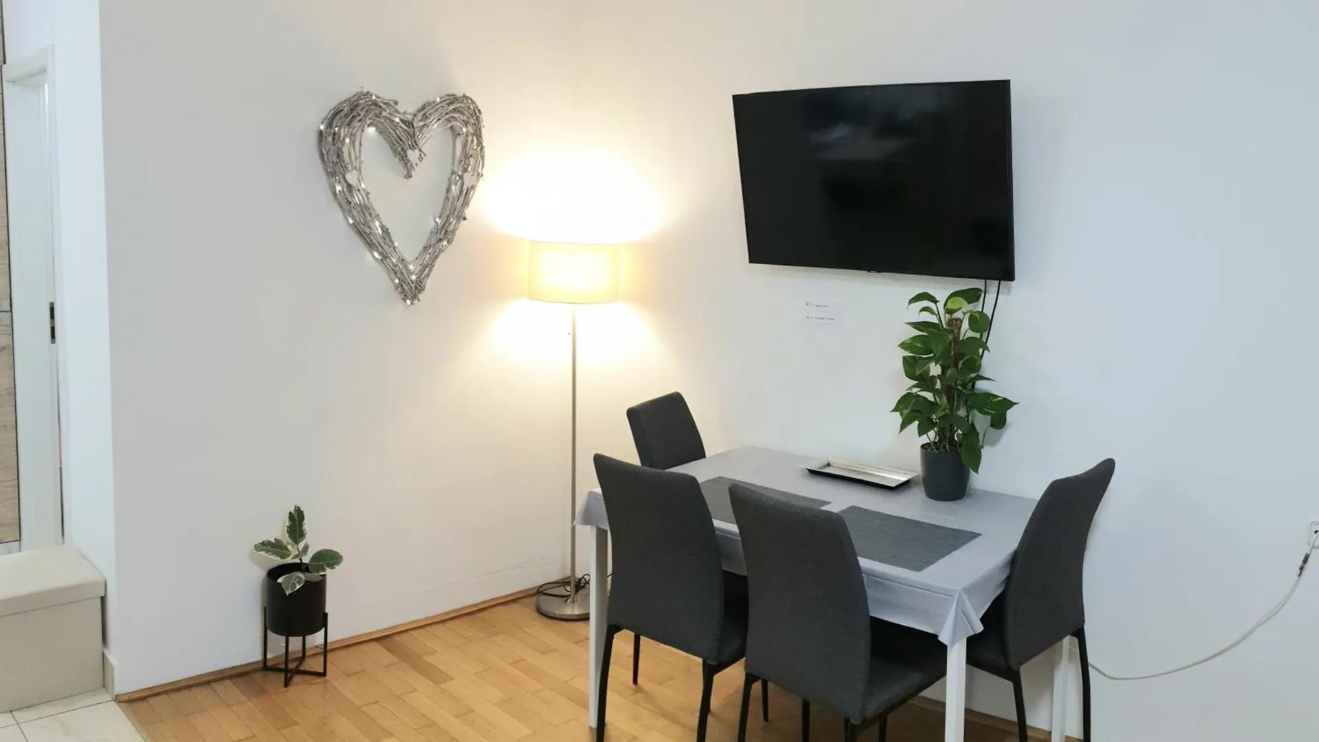 N14 Nap Apartment Budapeşte